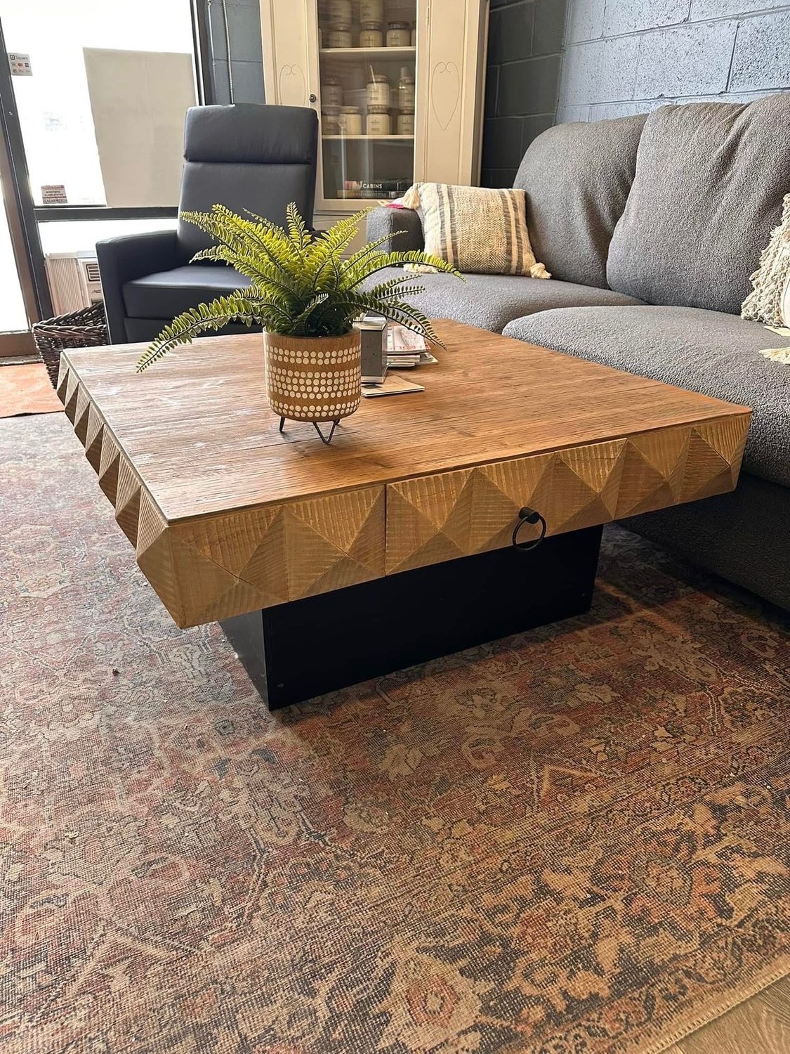 Geometric Detailed Coffee Table