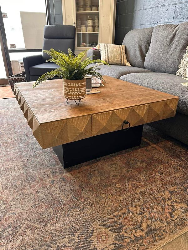 Geometric Detailed Coffee Table