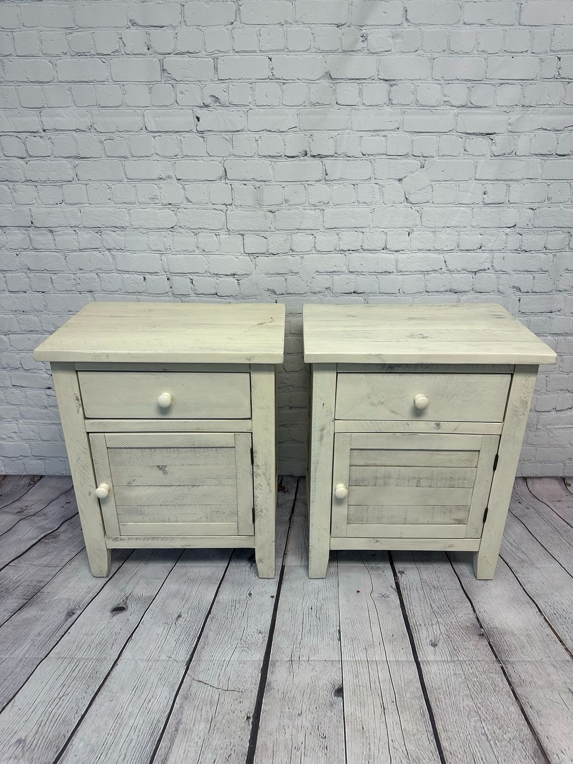 White End Table w/ Drawer - Set of 2