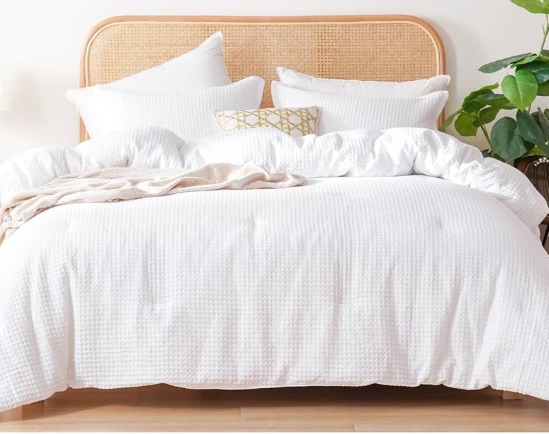 King Bedding - Waffle Weave Comforter w/ 2 Cases