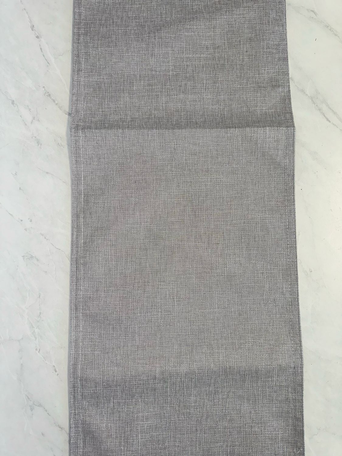 Light Grey Table Runner 1x4