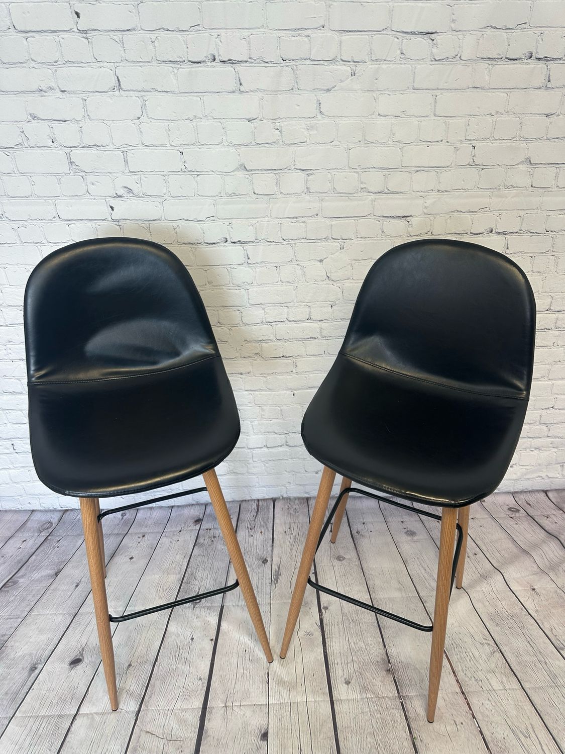 Black Leather BAR Stool - Set of 2