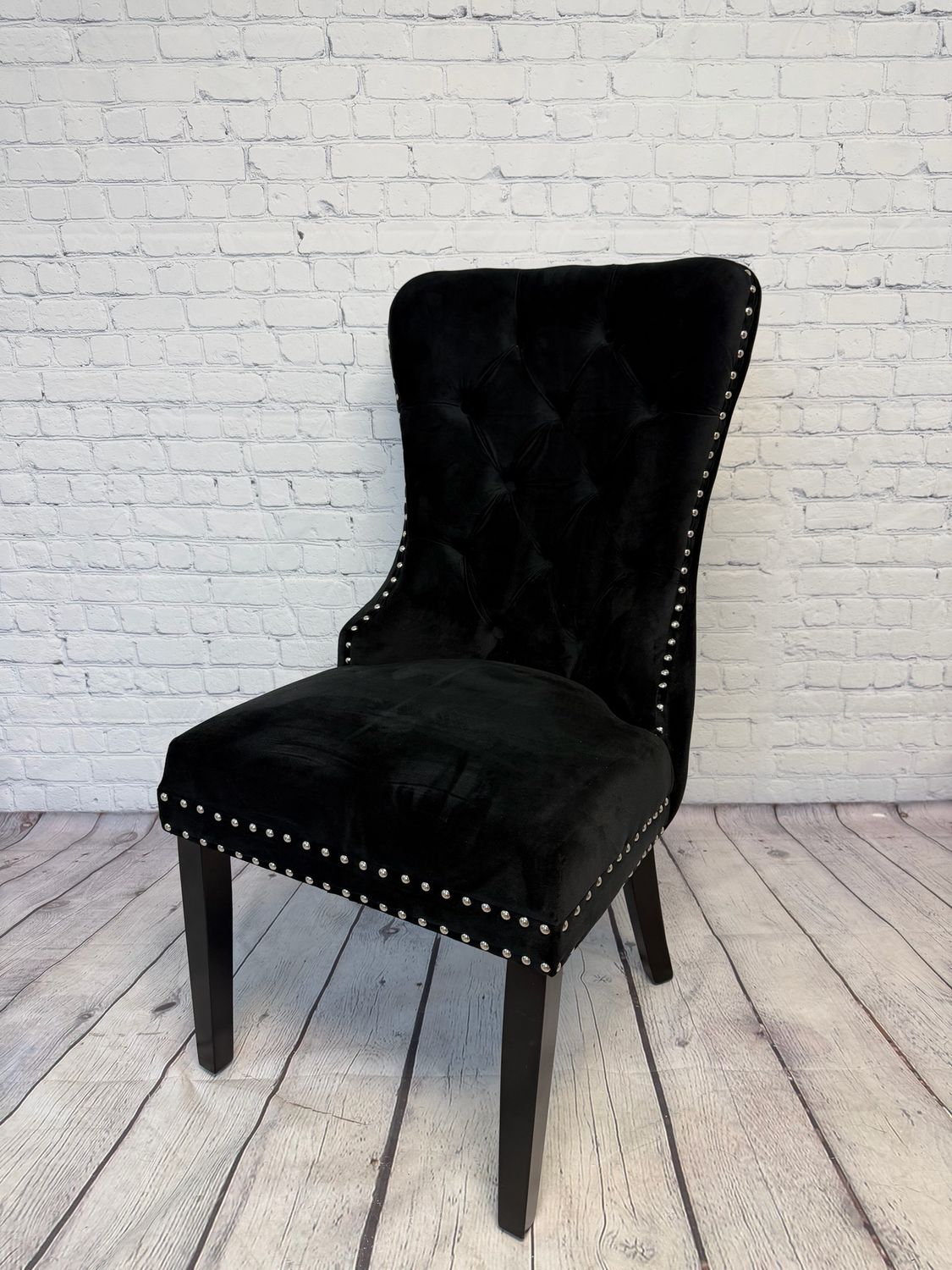 Black Nailhead Velvet w/ Back Ring Accent Chair - Single