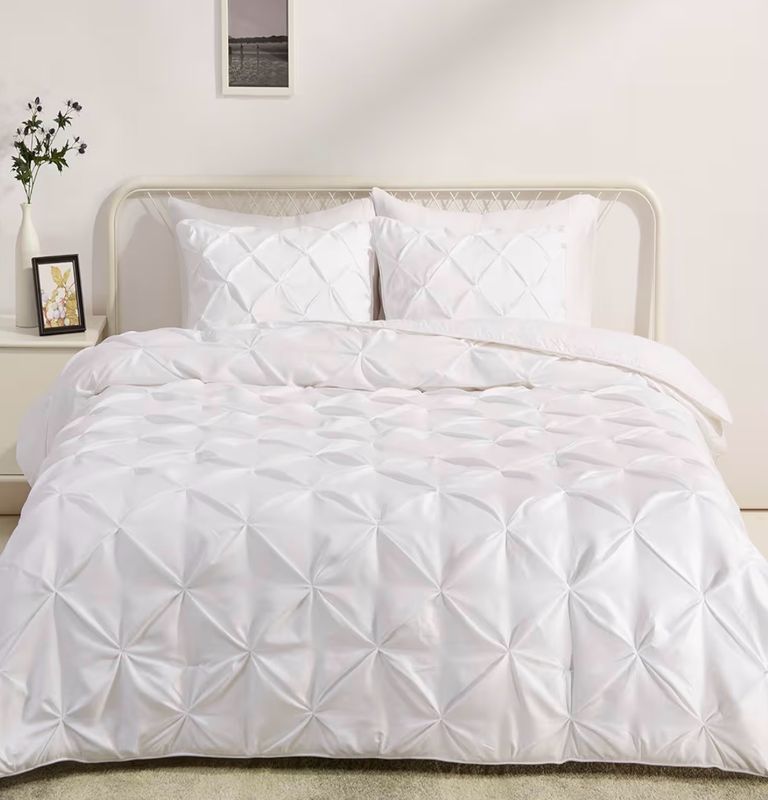 King Bedding - White Pleated Comforter w/ 2 Cases