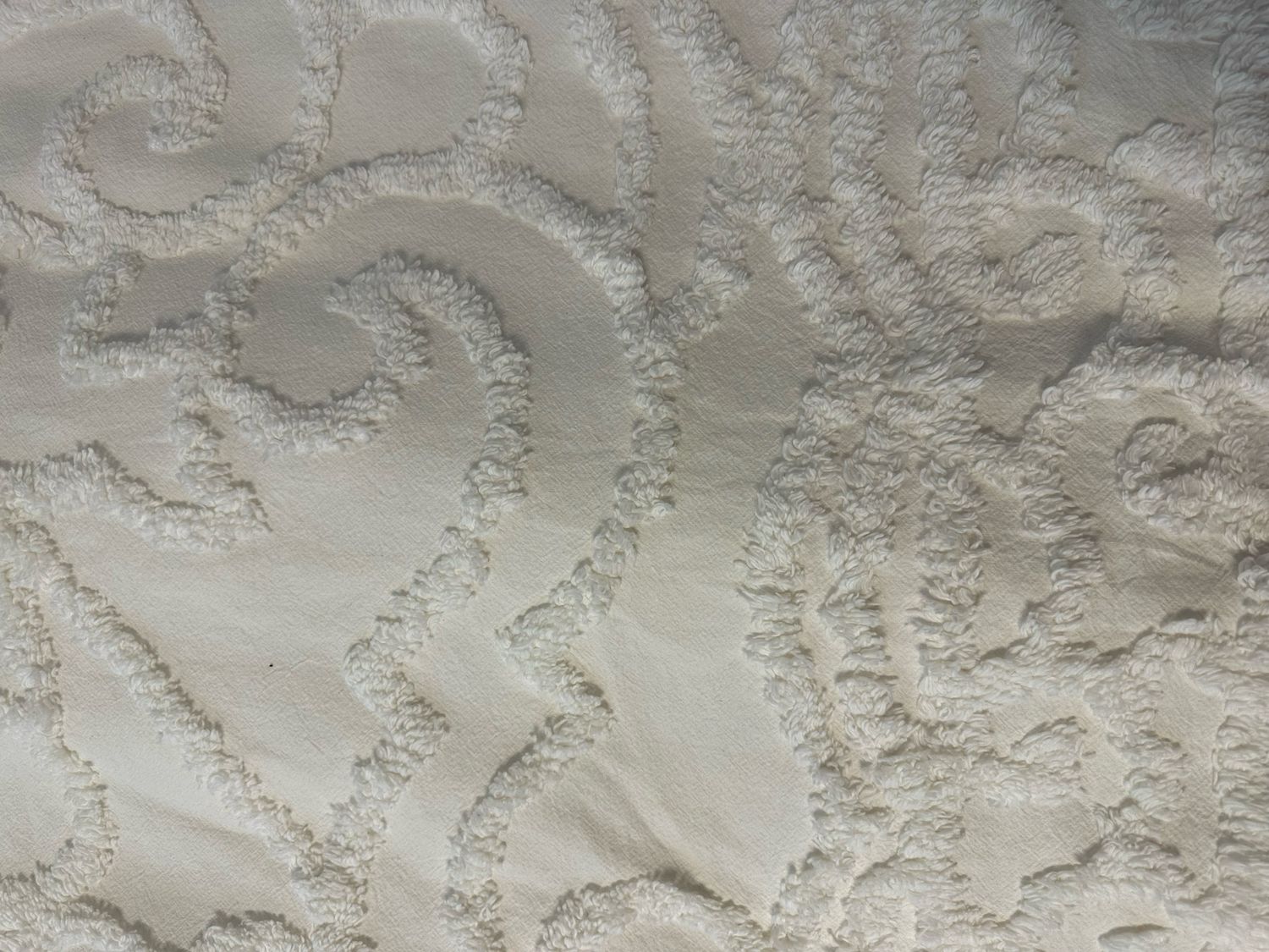 King Throw - Cream Patterned w/ Tassels