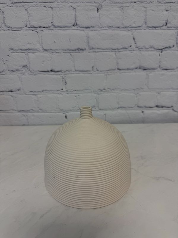 Medium Diffuser Decorative Vase