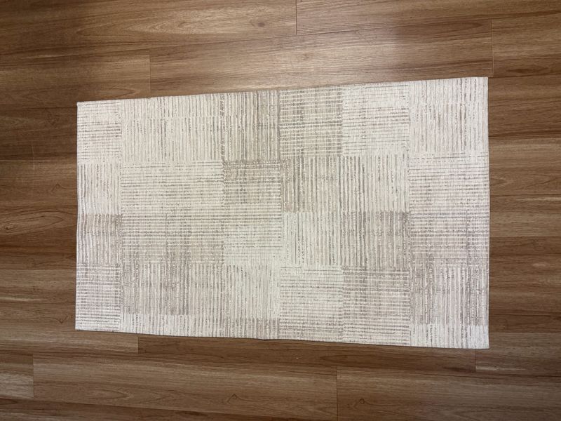 Beige Rug 2.25x3.75