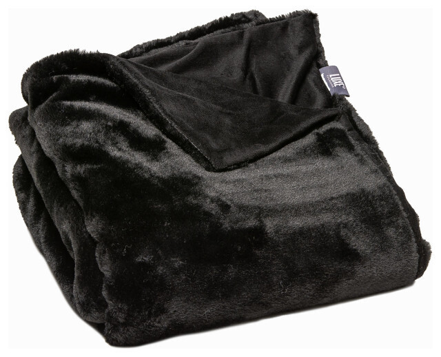 17029 60" black faux fur throw