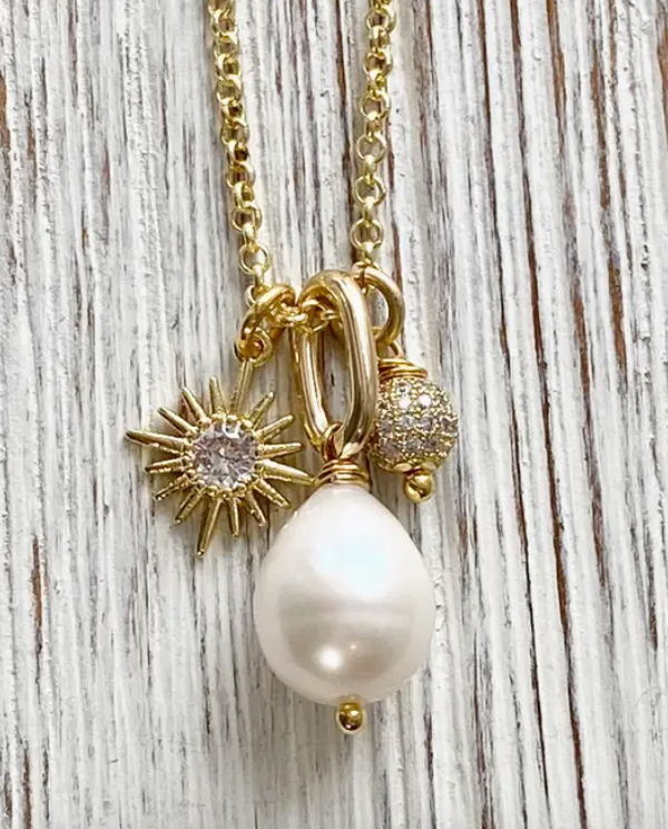 n21068 Pearl Sun Necklace