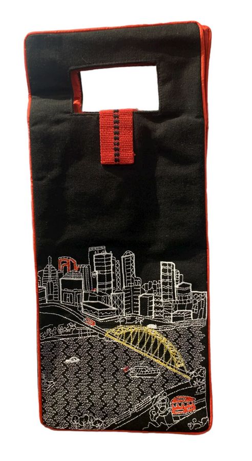 Pittsburgh Skyline Wine Bag