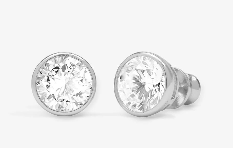 Baroness 8mm Silver Studs E7107SWTCZ