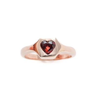 Elemental Signet Ring - Heart Garnet 7⌀ (Vermeil)