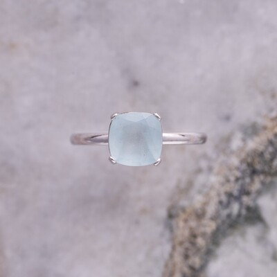 Solitaire Ring - Aquamarine 6⌀ (14KT)