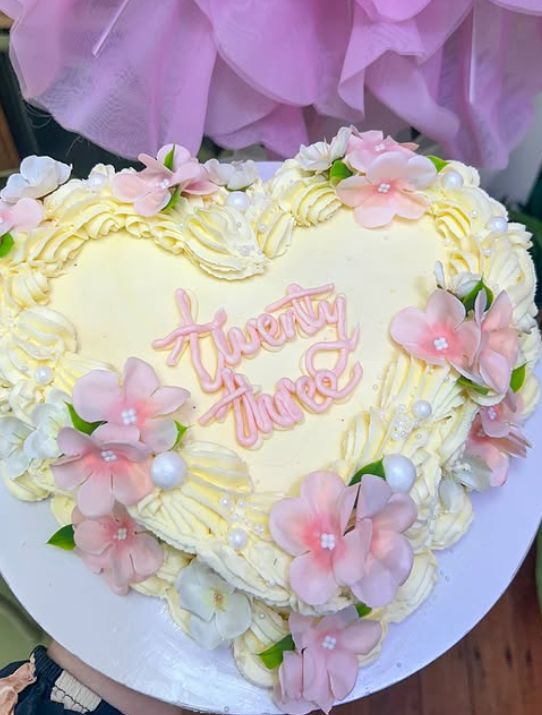 Heart Shaped Vintage Cake