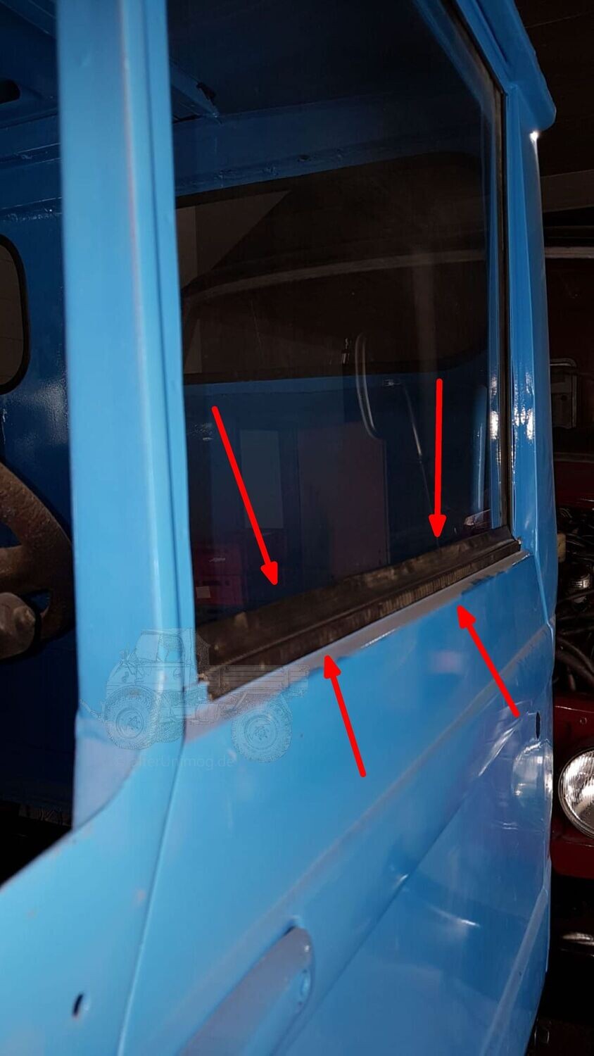 Fensterschachtabdichtung horizontal Unimog 417,407, MB Trac Fensterschachtabdichtung horizontal Unimog 417,407, MB Trac