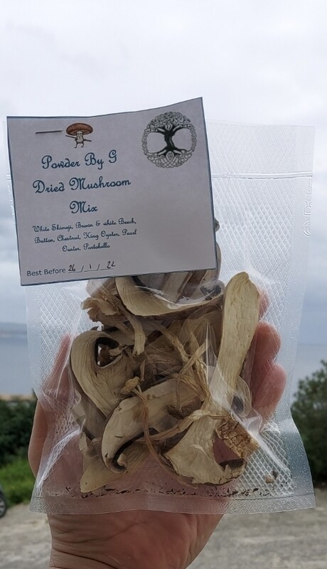 Dried mix mushrooms