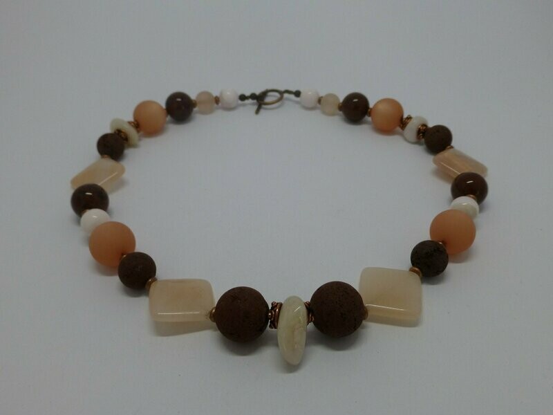 Halskette Lava Braun mit Alabaster und Polaris