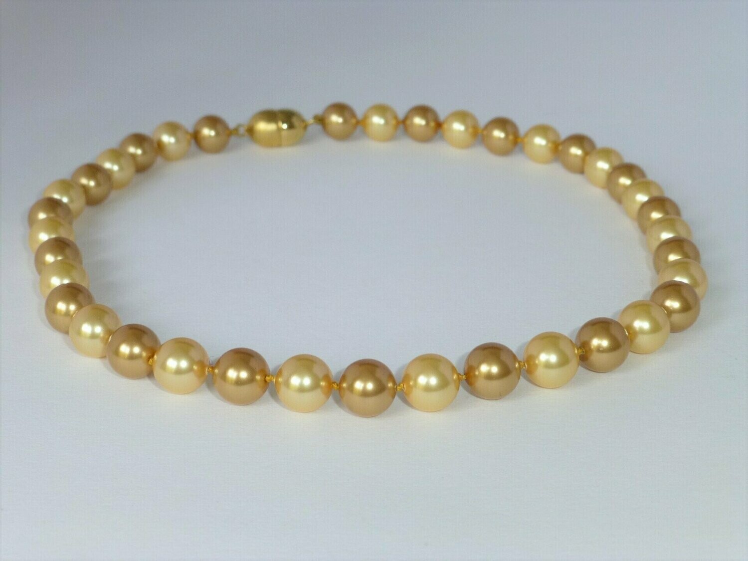 Perlenkette 10mm Goldtöne
