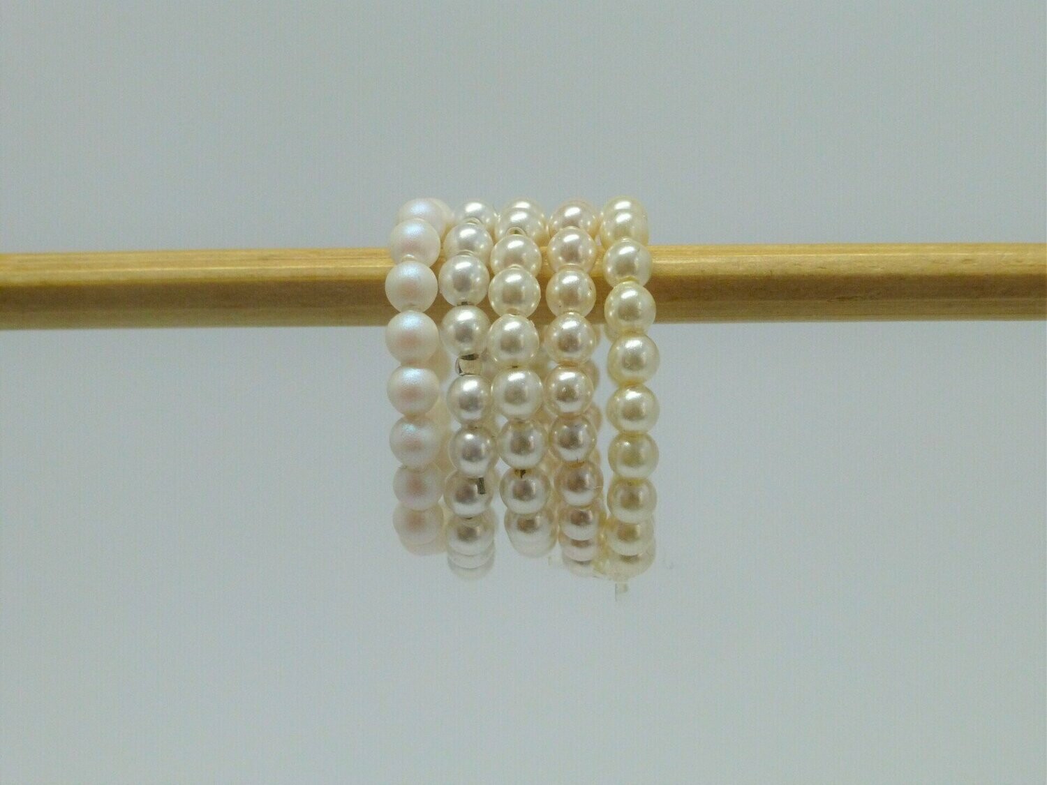 elastischer Perlenring 3mm - Weiß-Creme