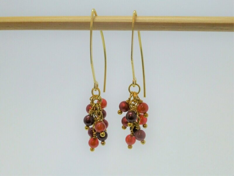 Cluster-Ohrhänger Gold Perlen 4mm Rottöne