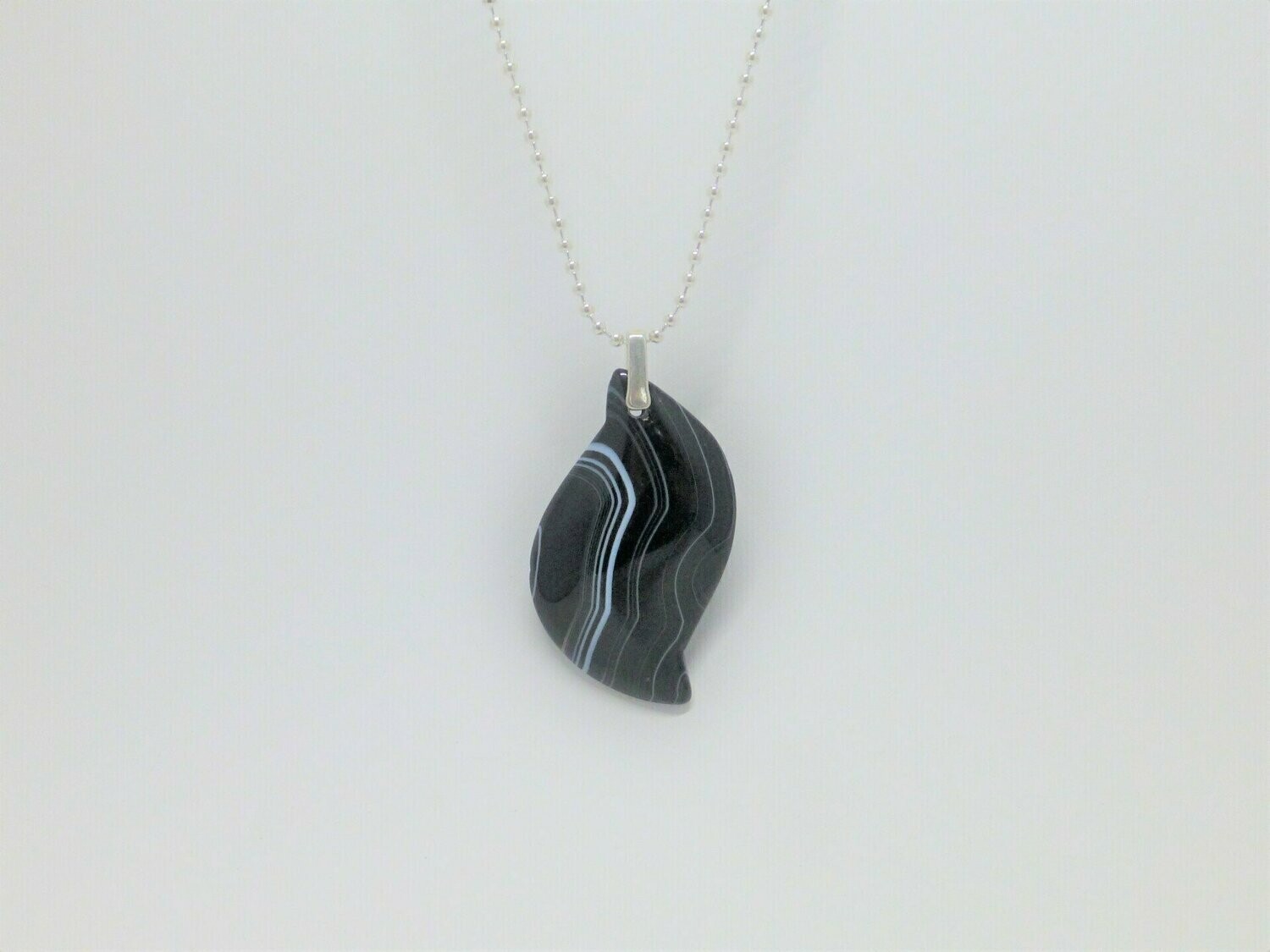 Lange Kugelkette Silber Anhänger Sardonyx Blatt