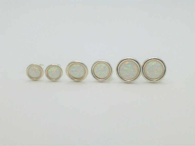 Ohrclips Silber imit. Opal Weiß Cabochon -versch. Größen