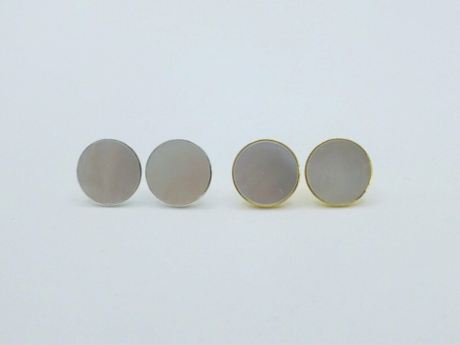 Ohrstecker Perlmutt Weiß Cabochon / Scheibe - verschiedene Größen