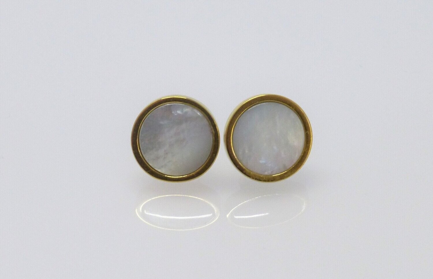Ohrstecker Perlmutt Weiß Cabochon flach Edelstahl vergoldet
