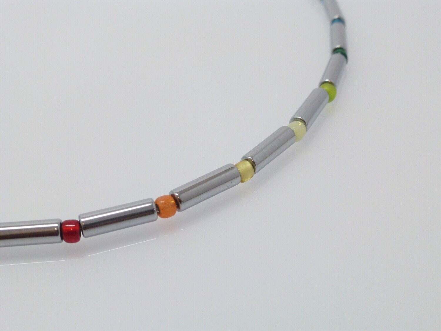 Halskette Hämatit Walzen Silber mit Glasperlen "Regenbogen"
