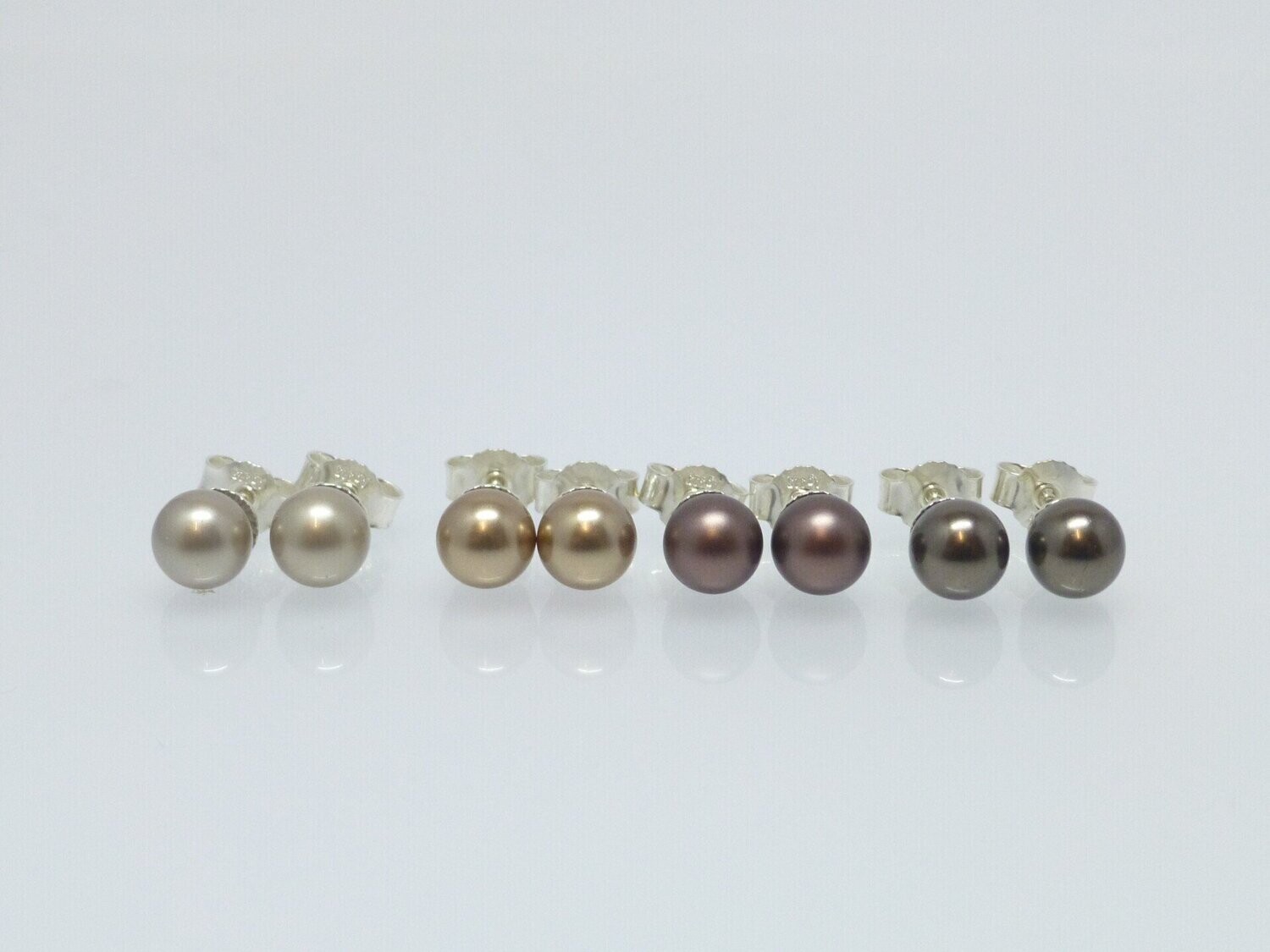 Ohrstecker mit Perle 6mm - Beige-Braun