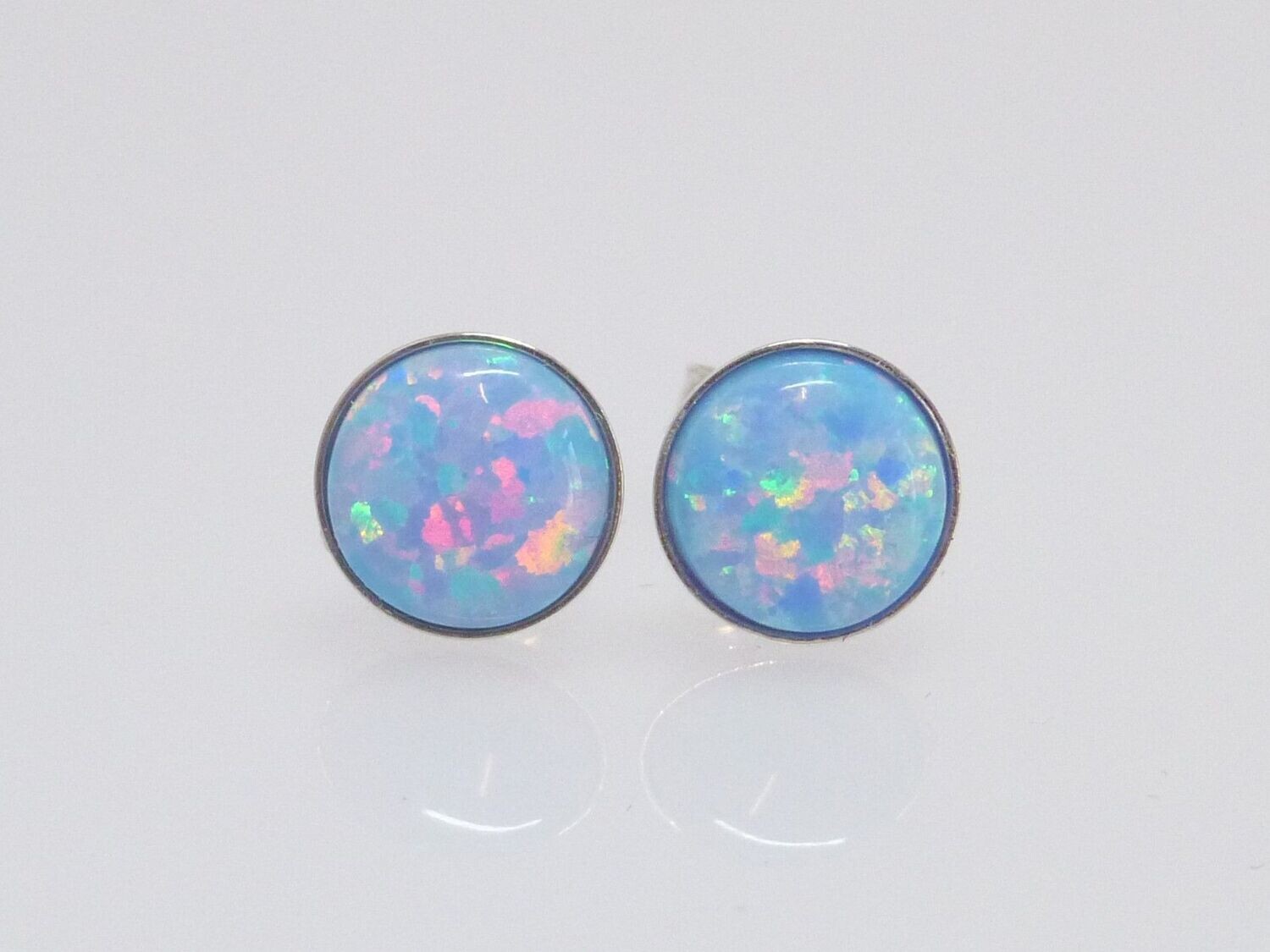 Ohrstecker Silber Opal Imitat Cabochon Hellblau