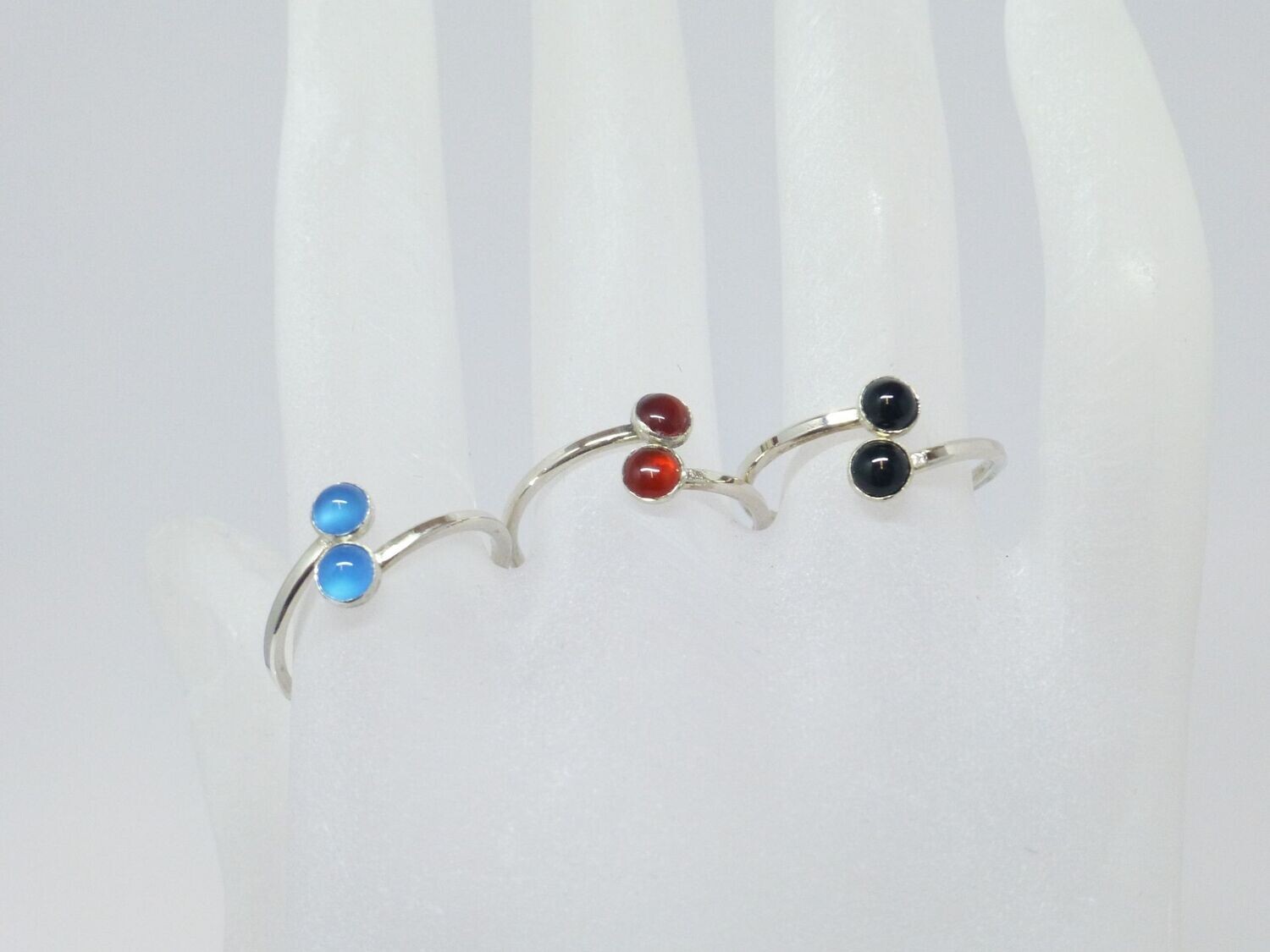 Offener Ring 2 Cabochons 4mm Onyx  Achat Blau Silber 925