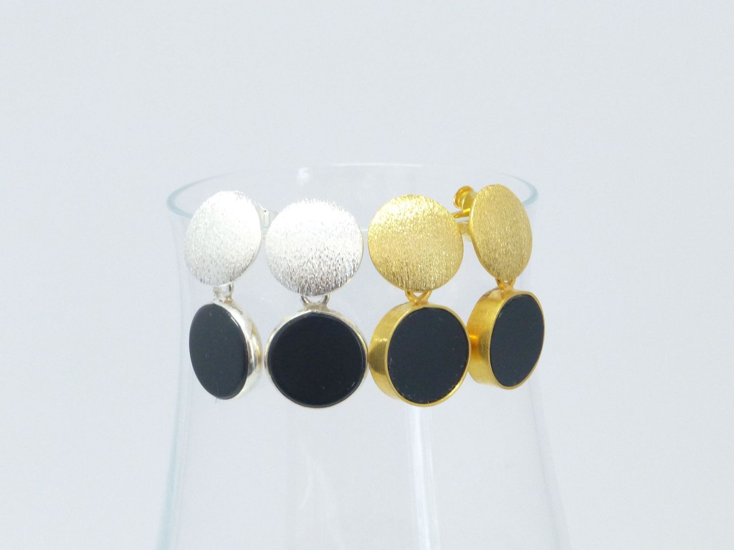 Ohrstecker mit Anhänger Onyx-Münze 11mm Silber 925 Gold