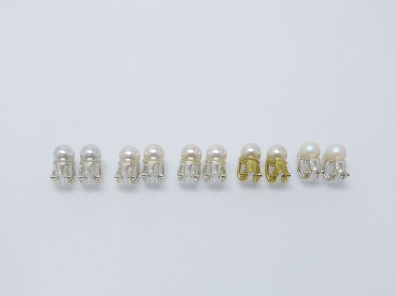 Ohrclips mit Perle 6mm - Weiß - Grau - Braun