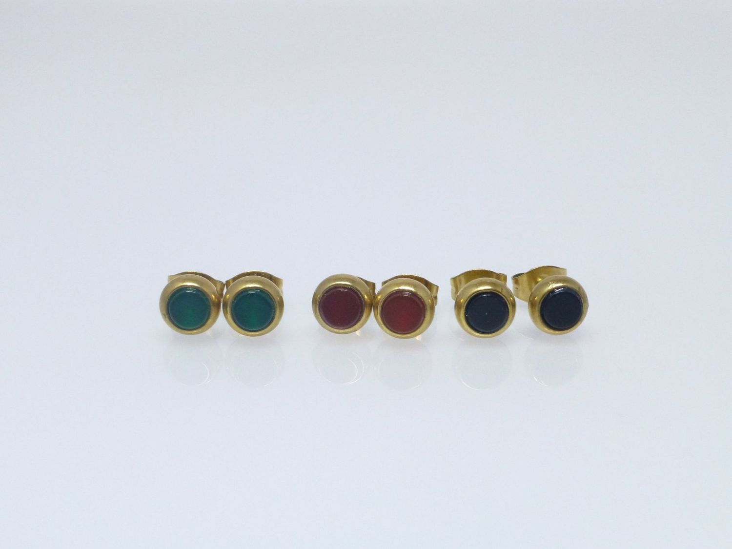 Ohrstecker 4mm Cabochon flach Edelstahl Gold