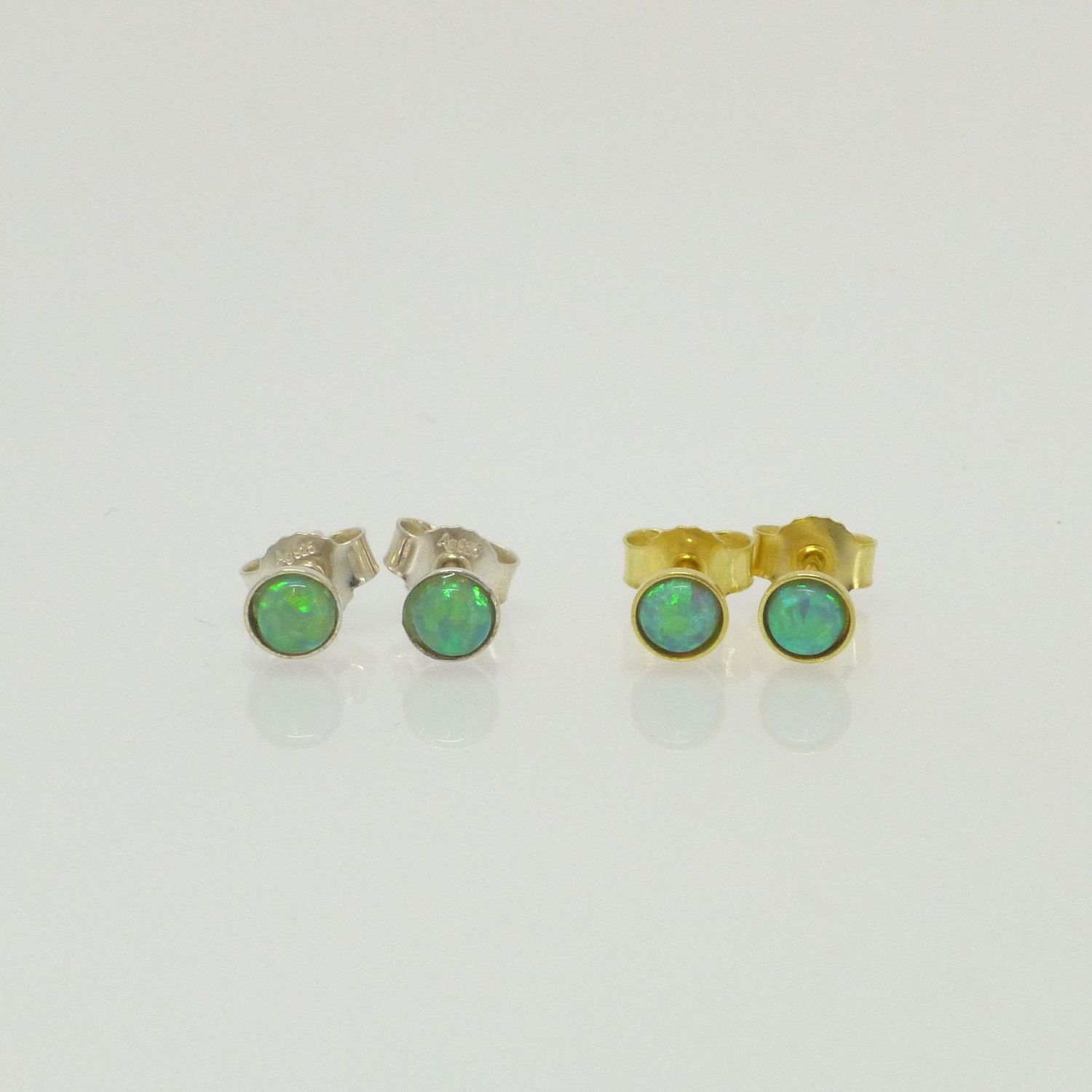 Ohrstecker Silber Opal Imitat Cabochon Grün 4mm
