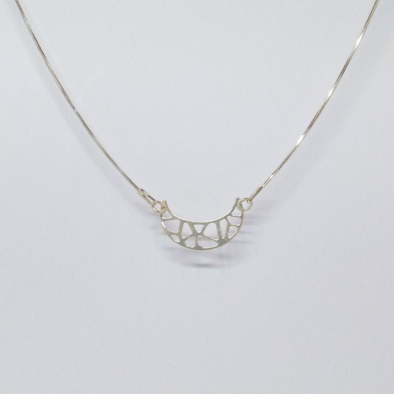 Kette Silber mit Anhänger Halbmond filigran