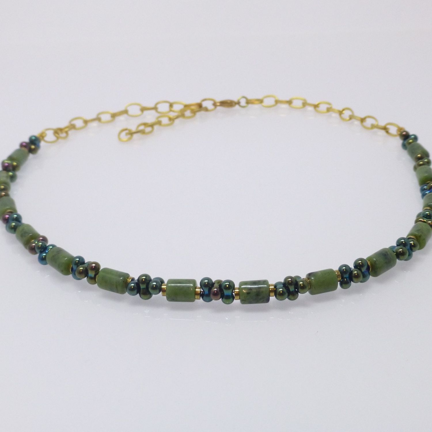 Halskette Jade Zylinder mit Glasperlen Grün