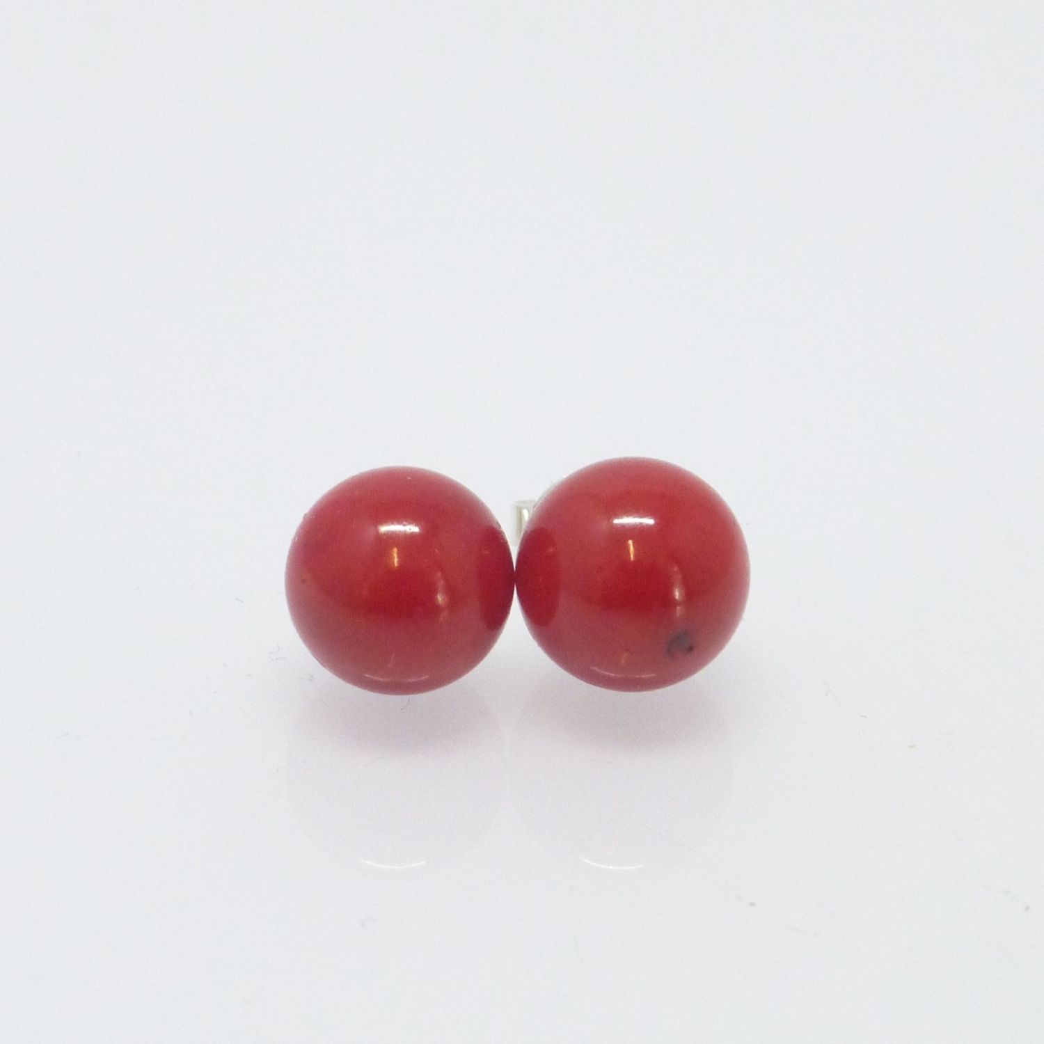 Ohrstecker Bambuskoralle Rot Kugel -verschiedene Größen- Ohrstecker Bambuskoralle Rot Kugel -verschiedene Größen-
