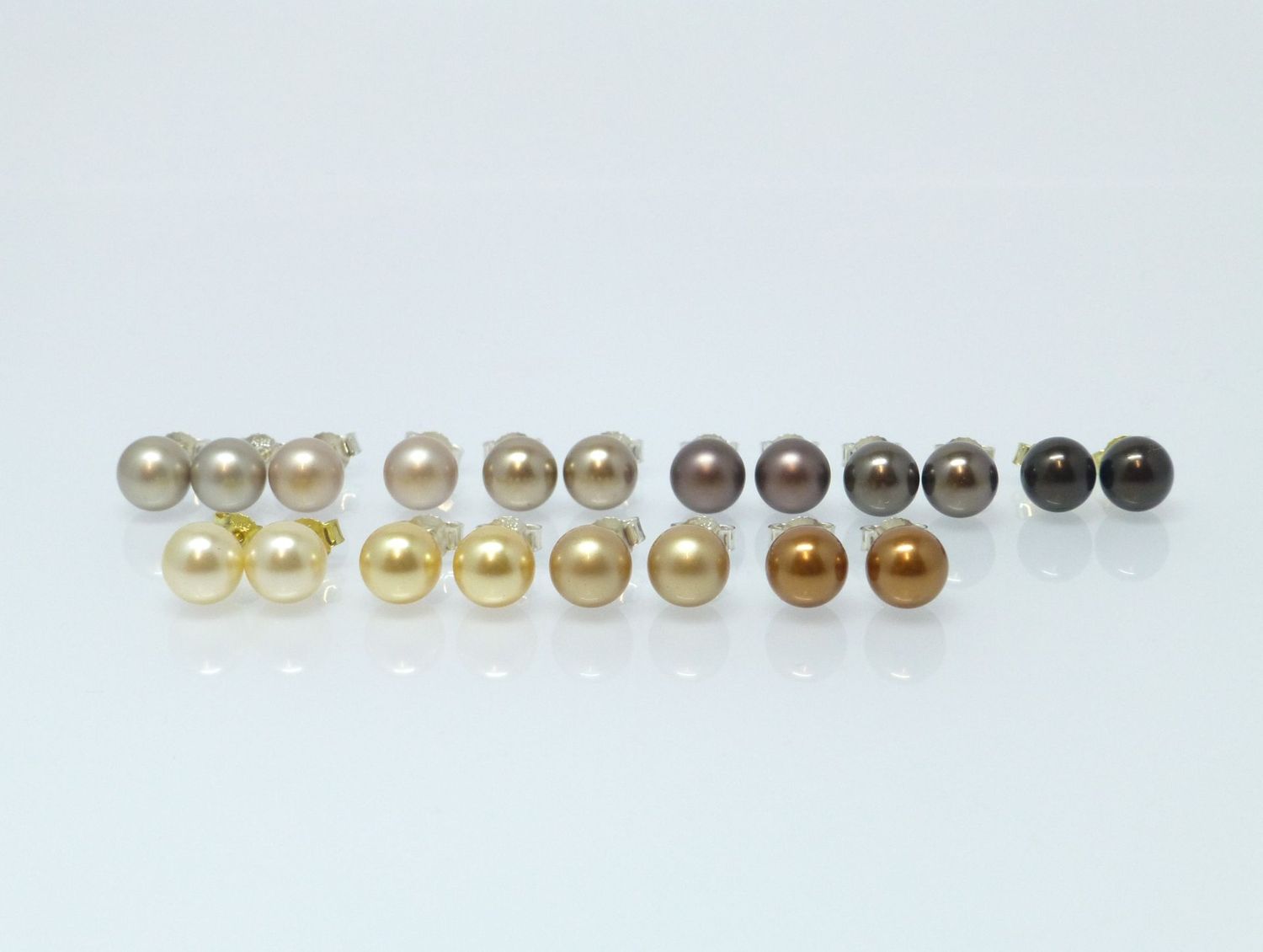 Ohrstecker mit Perle 8mm - Gold-Braun Ohrstecker mit Perle 8mm - Gold-Braun