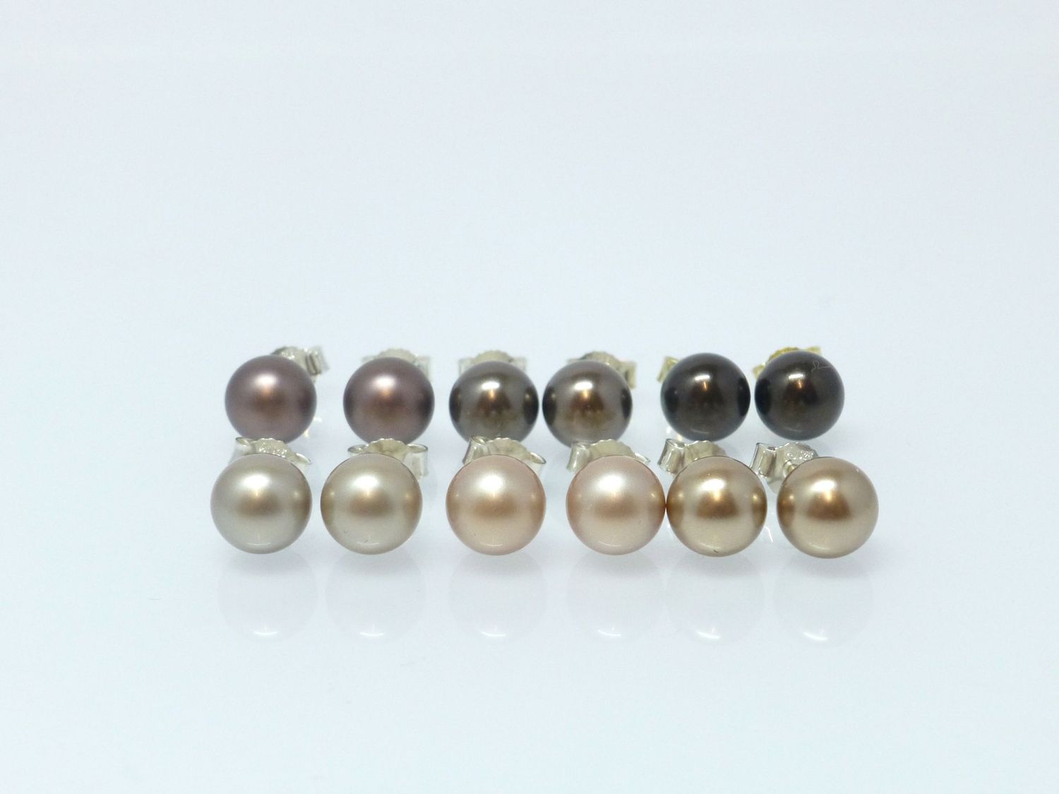 Ohrstecker mit Perle 10mm - Gold-Braun Ohrstecker mit Perle 10mm - Gold-Braun