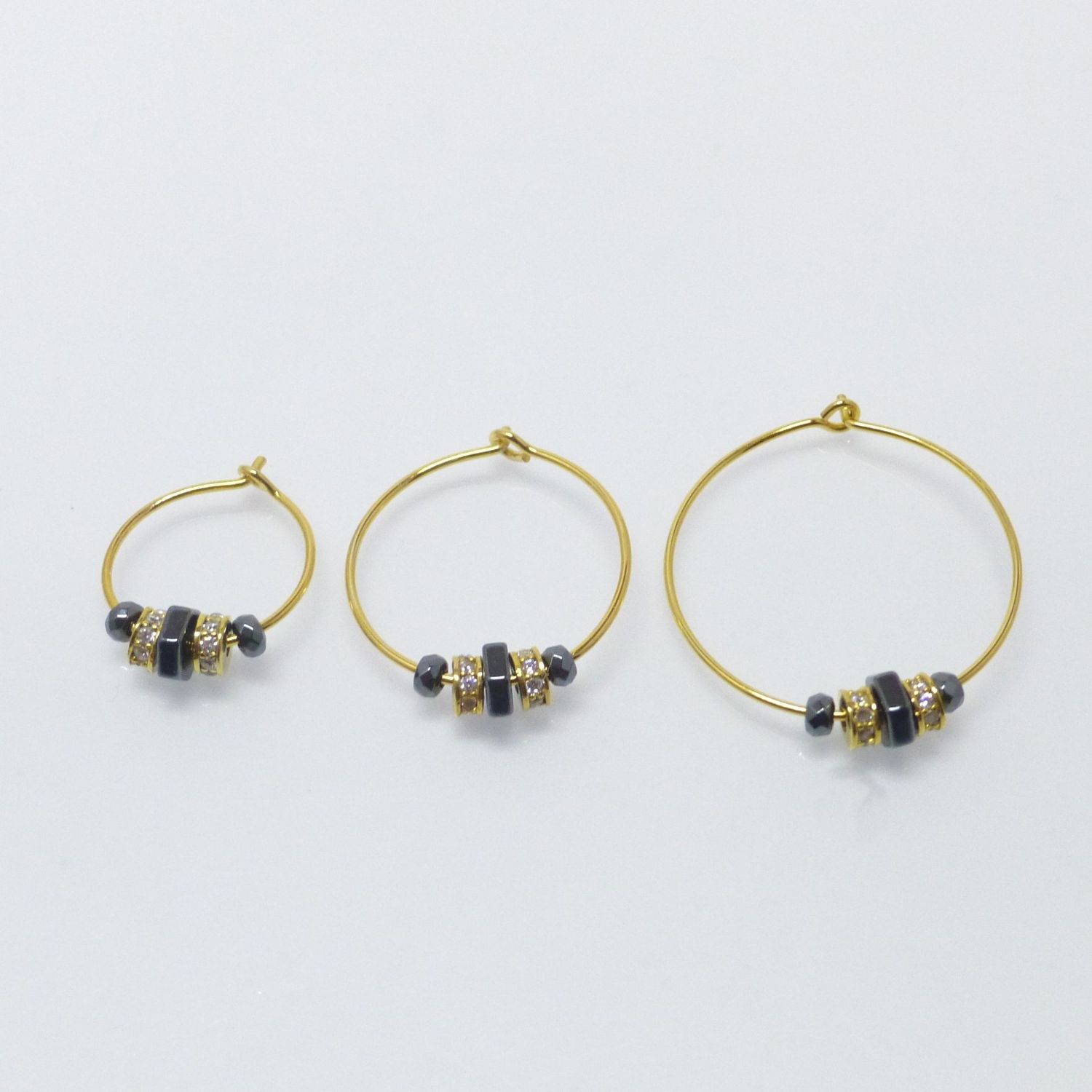 Zarte Creolen mit Einhängern Pavéringe Hämatit Silber 925 vergoldet Zarte Creolen mit Einhängern Pavéringe Hämatit Silber 925 vergoldet