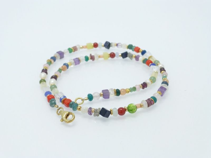 Feine Edelsteinkette Bunt mit Gold II