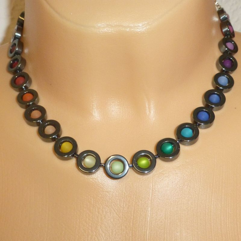 Halskette Hämatitringe mit Polaris Regenbogen