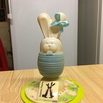 Mr Lapin garçon culbuto, chocolat blanc et noir