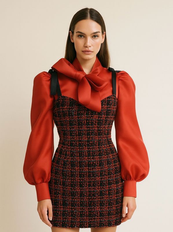 Kleid aus Tweed mit Schleifen