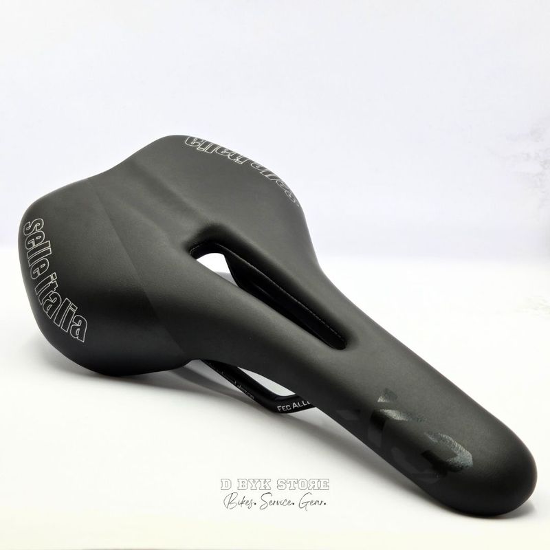 Selle Italia X3 Flow Saddle - Black