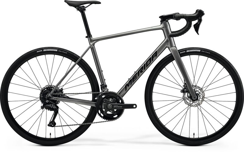 Merida Scultura Endurance 200 - Gunmetal Grey (Black)