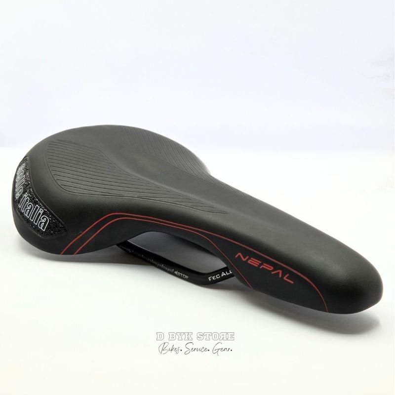 Selle Italia Nepal - Black