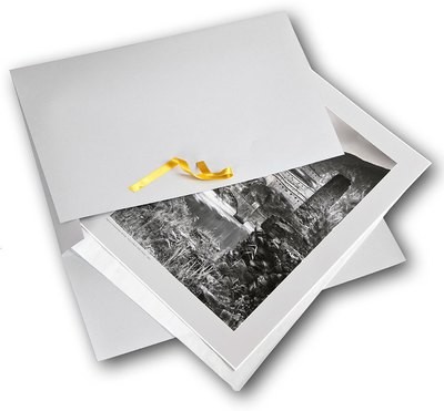 cartellina f.to 30x42 e 40x60